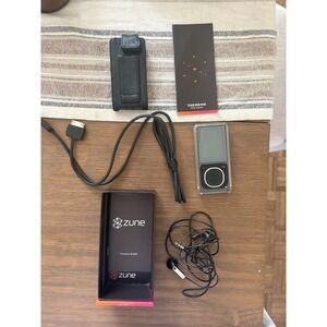 Microsoft Zune 8GB MP3 Radio Dead Battery* In Box W/Orig Accessories,Booklets
